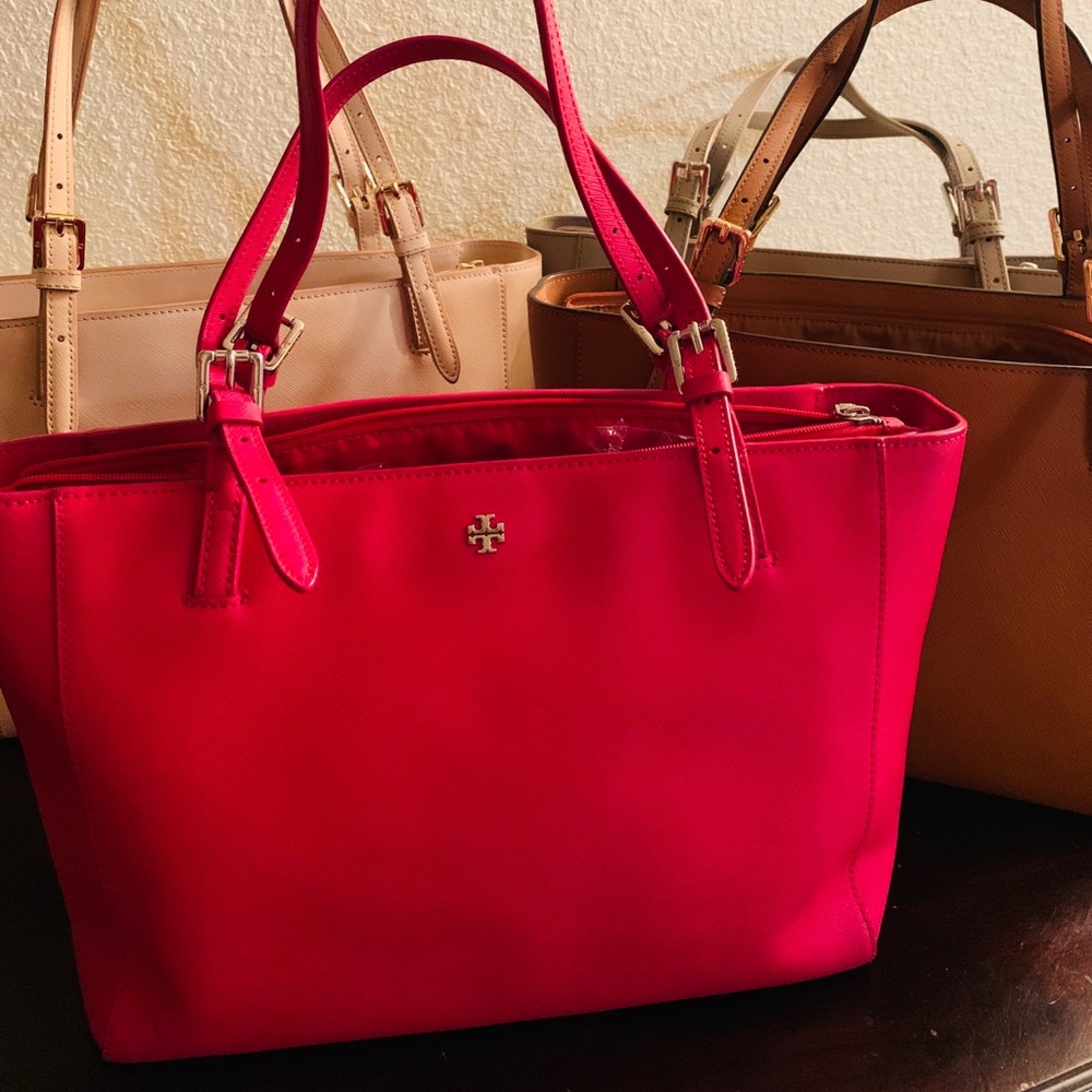 Tory Burch Tote - Picture 1 of 7